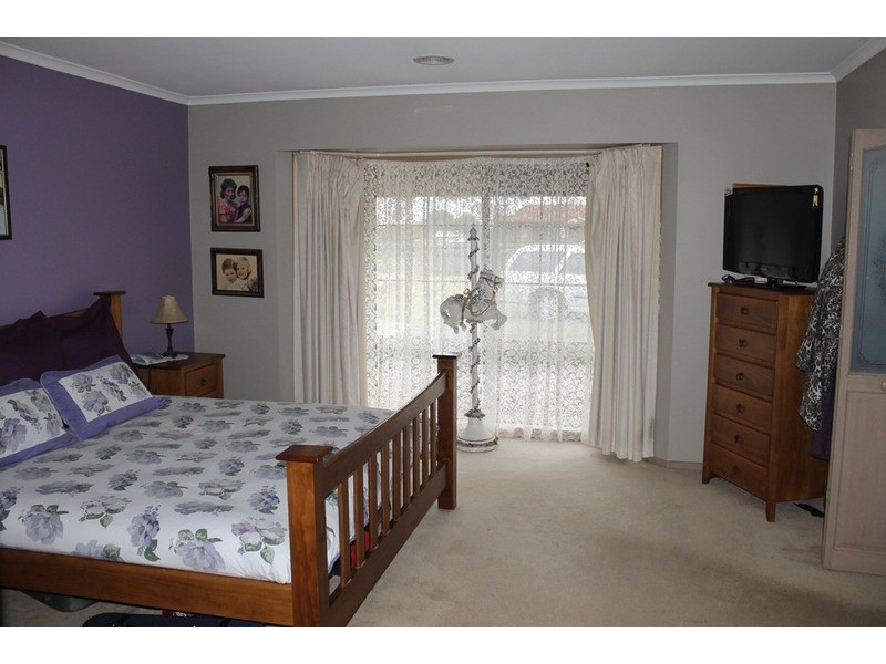 36 Nathan Drive, Bacchus Marsh VIC 3340
