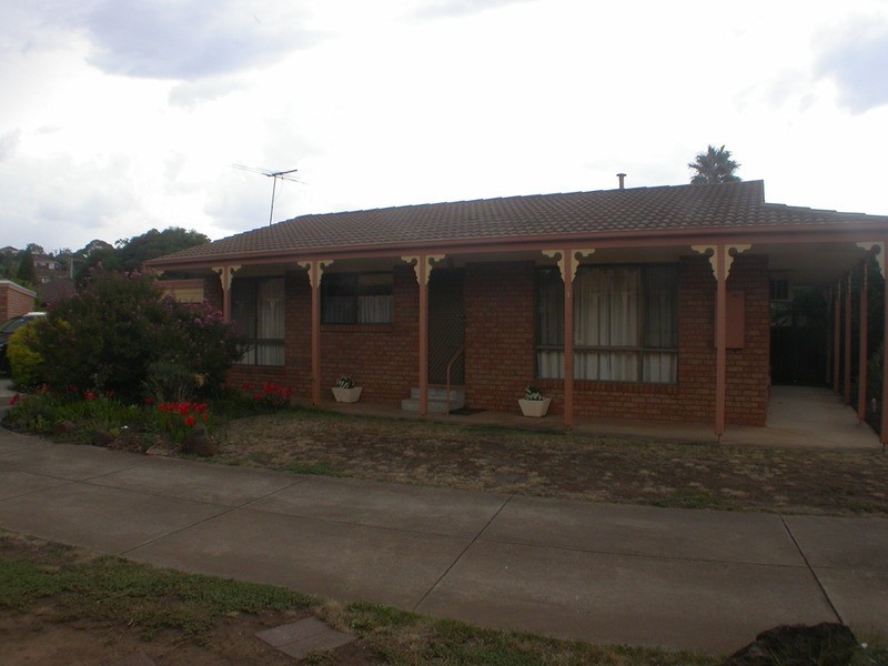 4/7-8 Shields  Court, Bacchus Marsh VIC 3340