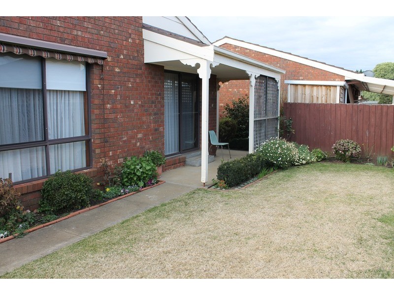 4/3 Fisken Street, Bacchus Marsh VIC 3340