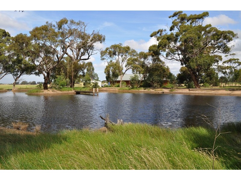 72 Quakes Road, Balliang VIC 3340