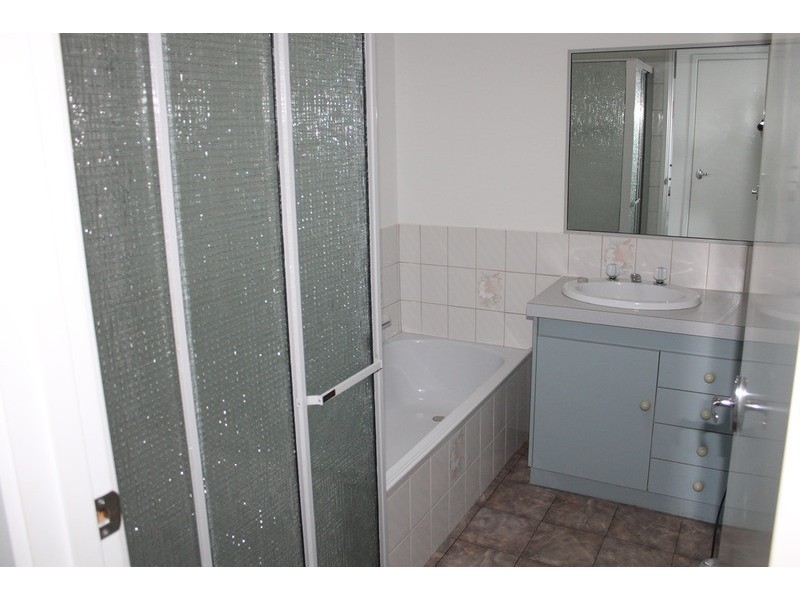 1/26 Clifton Drive, Bacchus Marsh VIC 3340