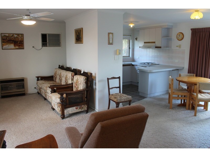 1/26 Clifton Drive, Bacchus Marsh VIC 3340