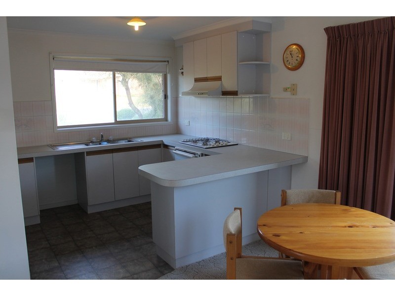 1/26 Clifton Drive, Bacchus Marsh VIC 3340