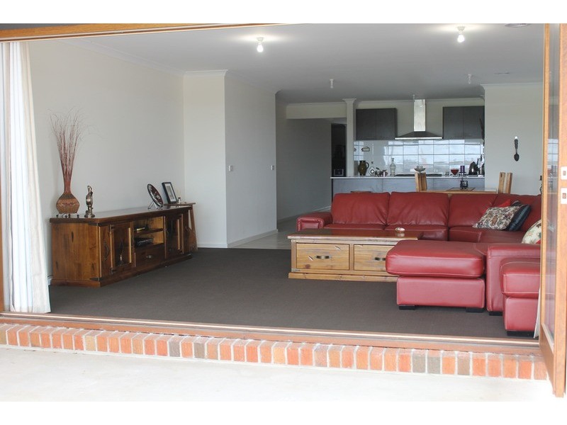 25 Wittick Street, Bacchus Marsh VIC 3340