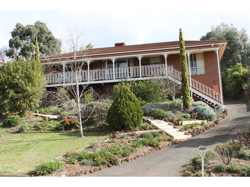 15 Links Road, Bacchus Marsh VIC 3340