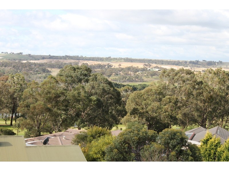 15 Links Road, Bacchus Marsh VIC 3340
