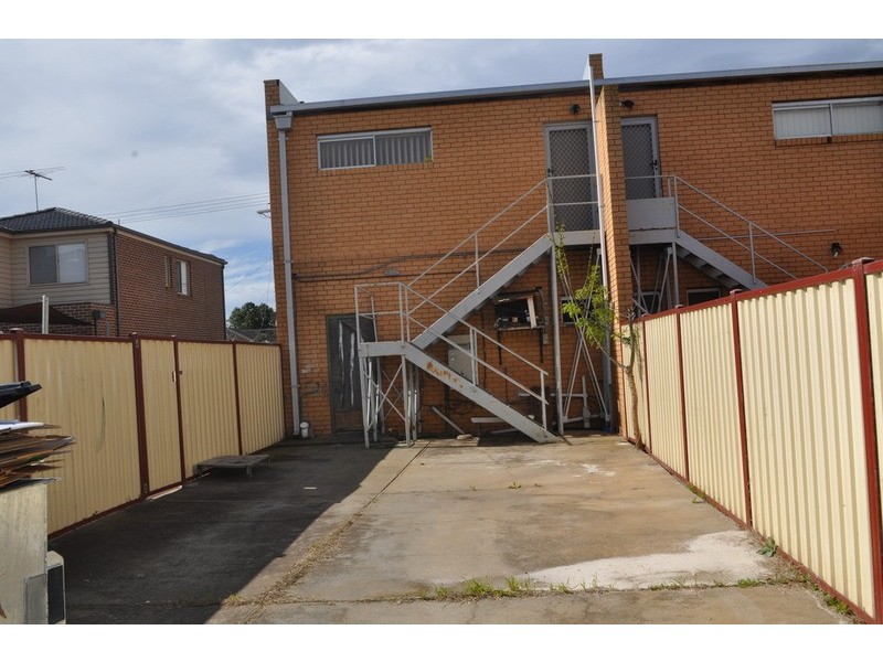 2/37 Scott  Street, Melton VIC 3337