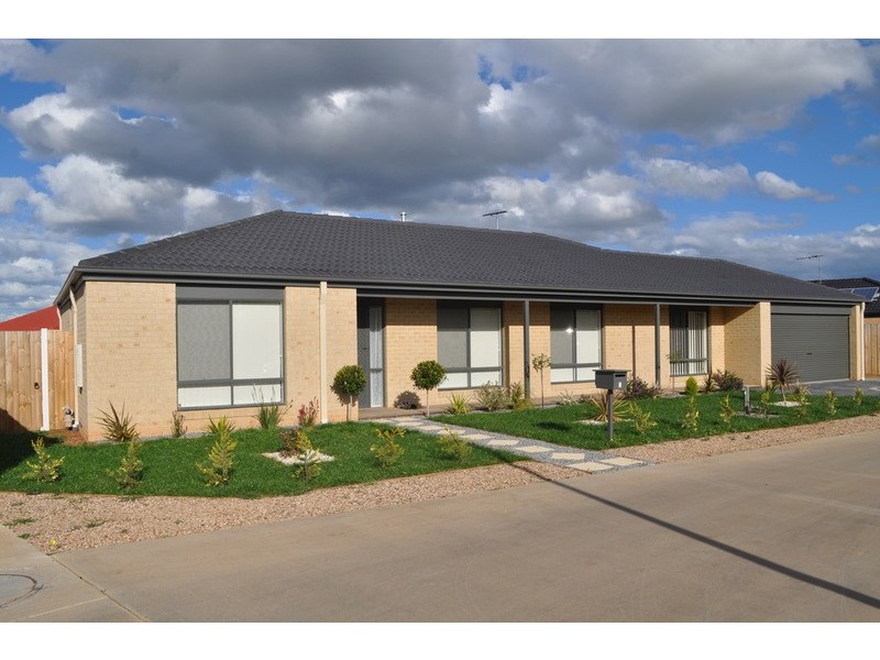 1 First Mews, Maddingley VIC 3340