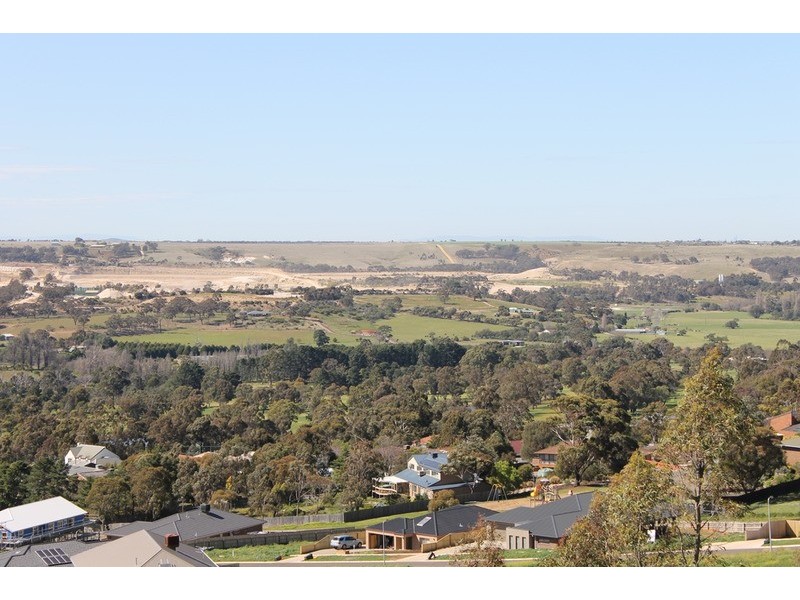 16 Banadell Avenue, Bacchus Marsh VIC 3340