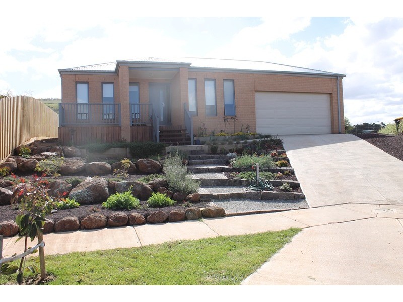 14 Light Close, Bacchus Marsh VIC 3340