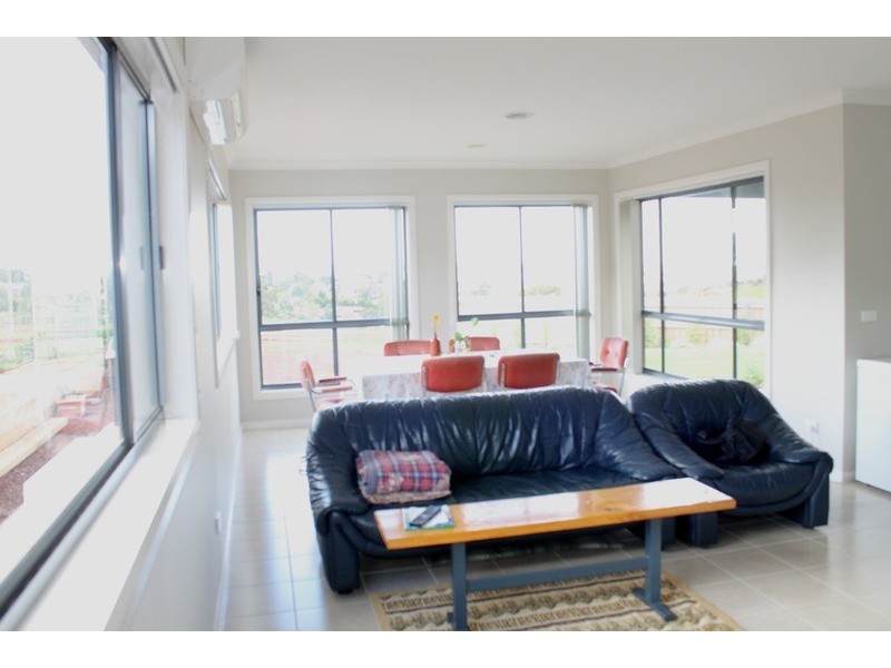 14 Light Close, Bacchus Marsh VIC 3340