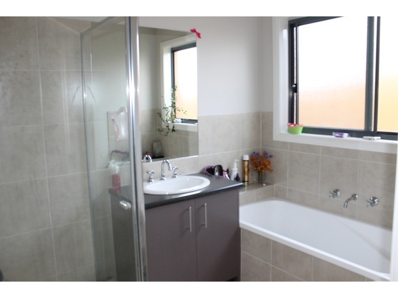 14 Light Close, Bacchus Marsh VIC 3340