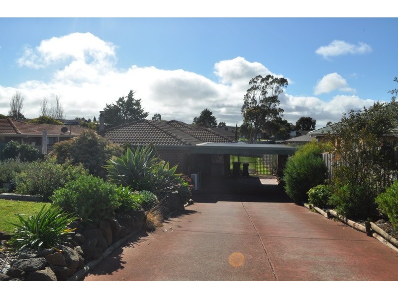 14 Peter Pan Place, Bacchus Marsh VIC 3340