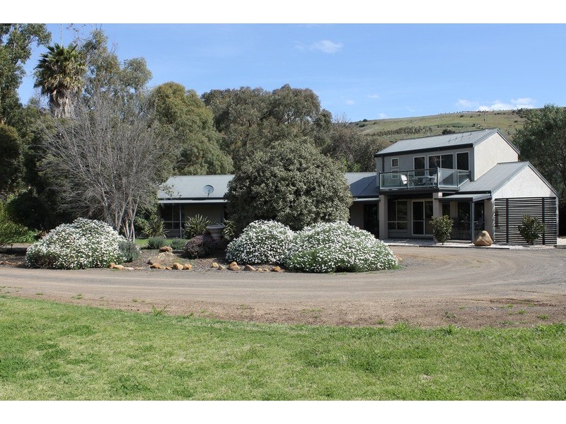 352 Werribee Vale Road, Bacchus Marsh VIC 3340