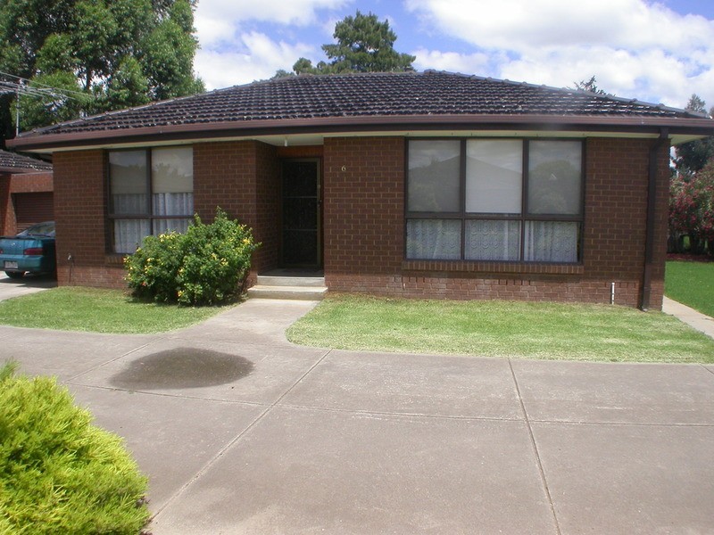 6/4 Lord Street, Bacchus Marsh VIC 3340