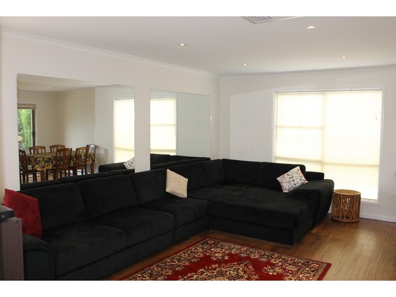 29 Jonathan Drive, Bacchus Marsh VIC 3340