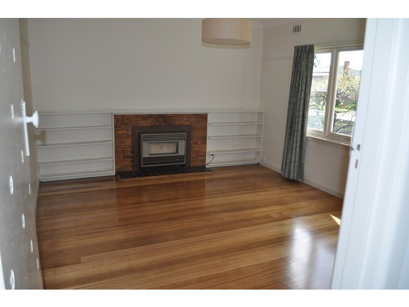 7 Morton  Street, Bacchus Marsh VIC 3340