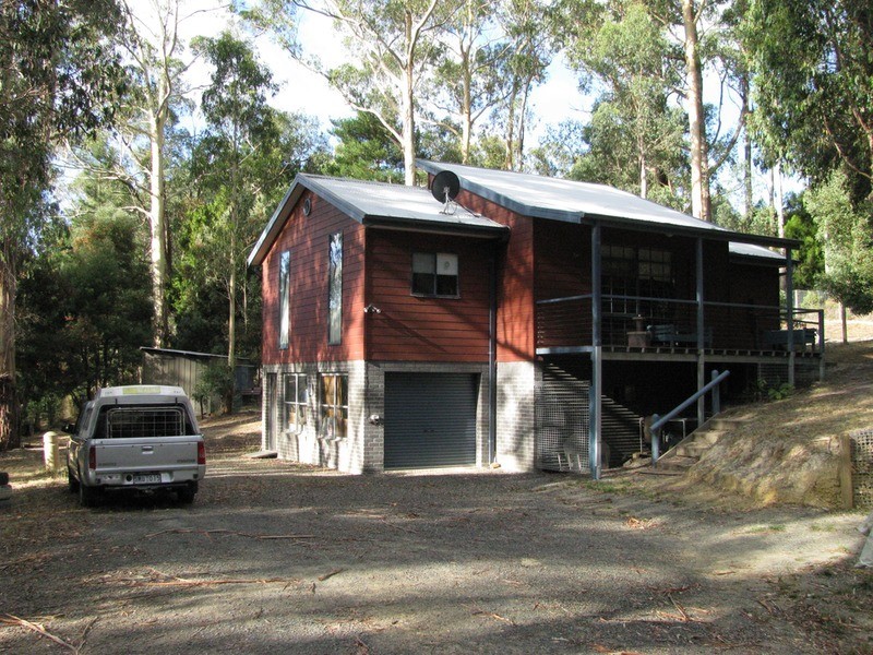 12 McLennan Street, Blackwood VIC 3458