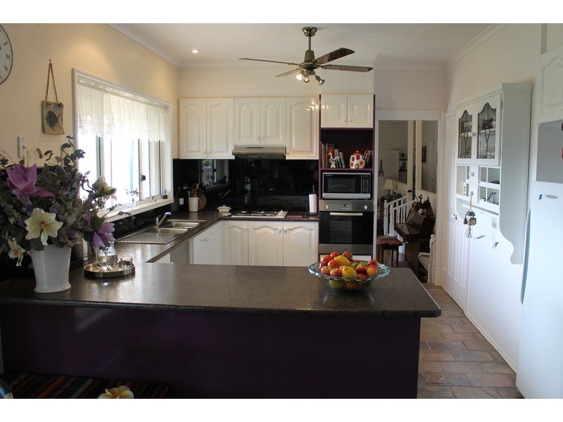 111 Underbank Boulevard, Bacchus Marsh VIC 3340