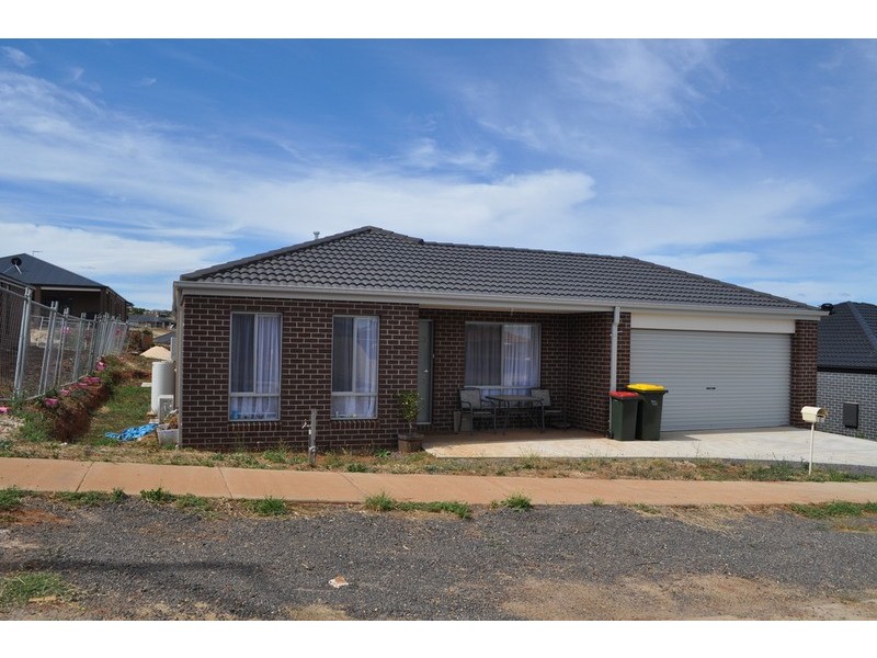 6 Gabriel Grove, Bacchus Marsh VIC 3340