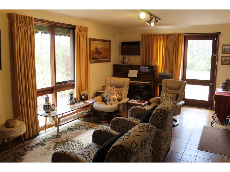 89 Canopus Circuit, Long Forest VIC 3340