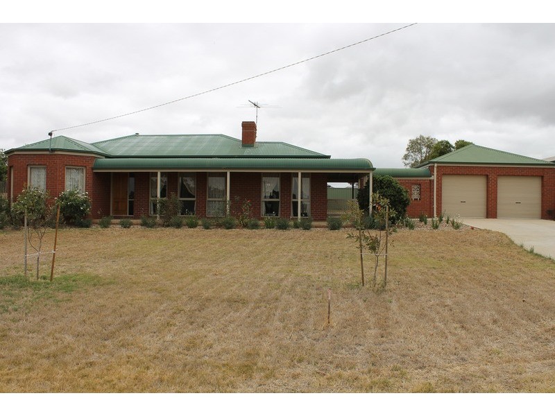 9 Barry Street, Bacchus Marsh VIC 3340