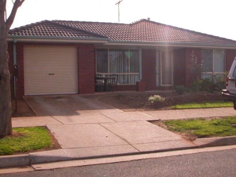 4 Simone Road, Bacchus Marsh VIC 3340