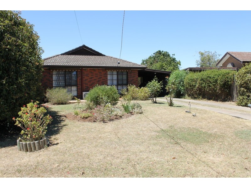 7 Wedge Court, Darley VIC 3340