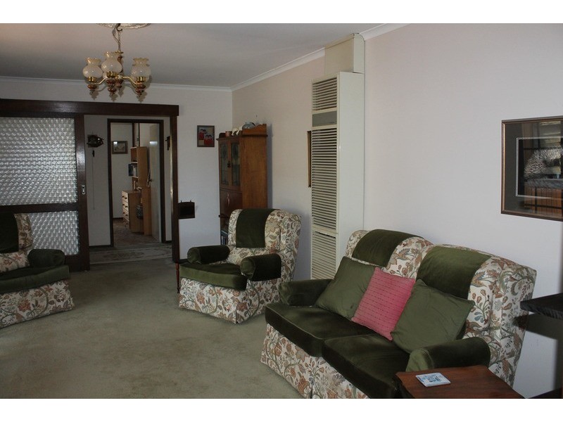 7 Wedge Court, Darley VIC 3340