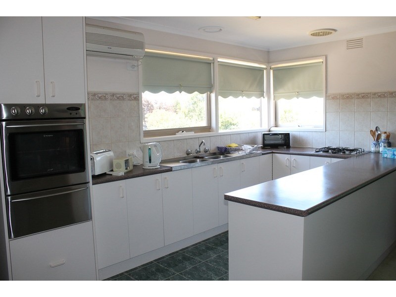 7 Wedge Court, Darley VIC 3340