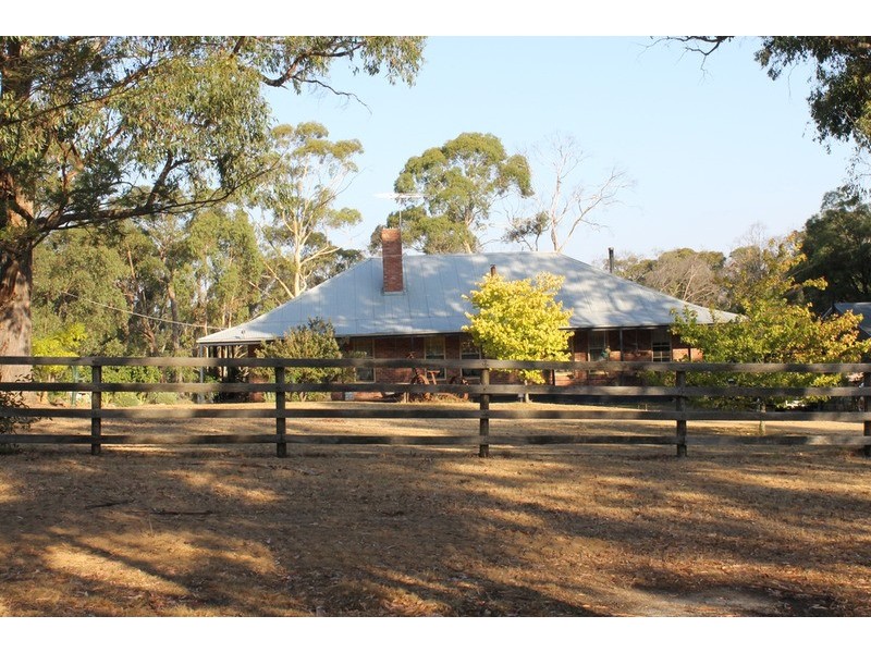 102 Lacote Road, Greendale VIC 3341