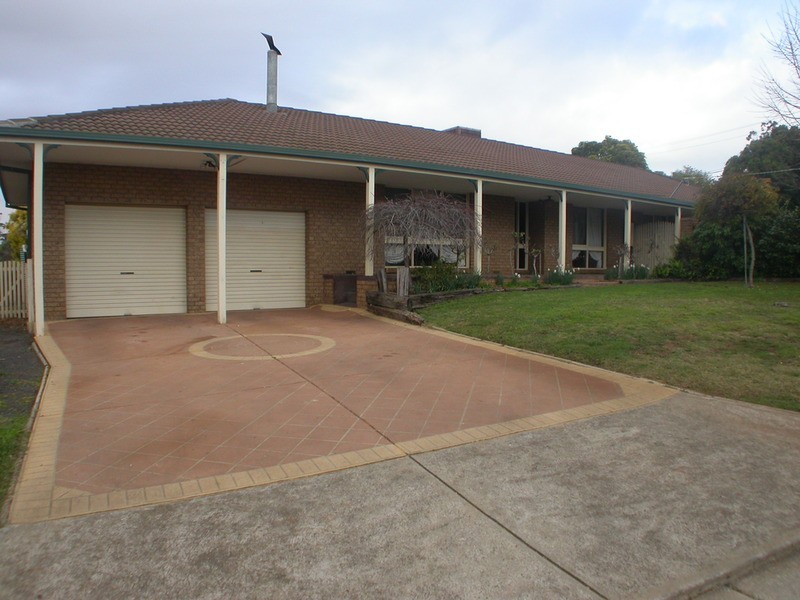 2 Margaret Drive, Bacchus Marsh VIC 3340