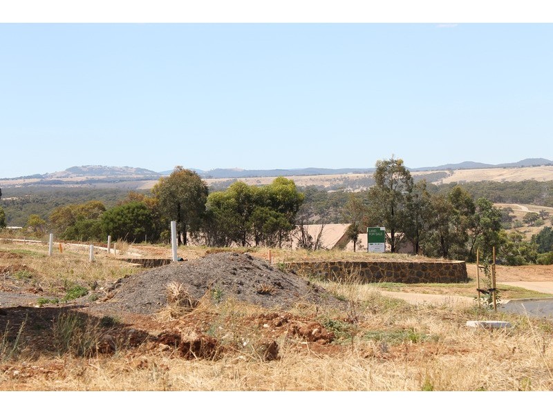 35 Darley Drive, Bacchus Marsh VIC 3340