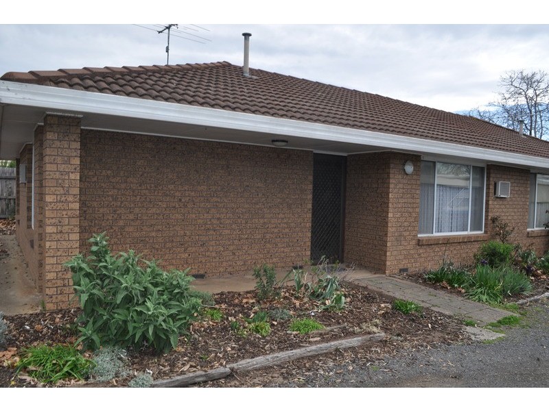 1/2 Turner Street, Bacchus Marsh VIC 3340