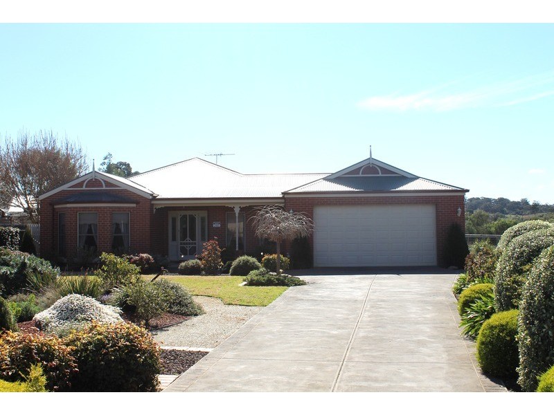 3 Grantleigh Drive, Bacchus Marsh VIC 3340