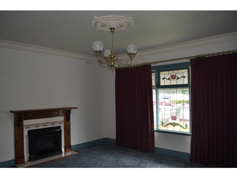 9 Graham Street, Bacchus Marsh VIC 3340