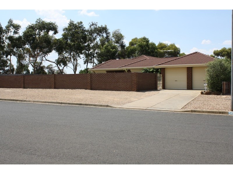 56 Halletts Way, Bacchus Marsh VIC 3340