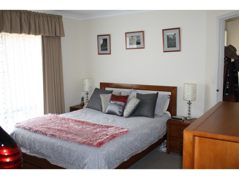 56 Halletts Way, Bacchus Marsh VIC 3340