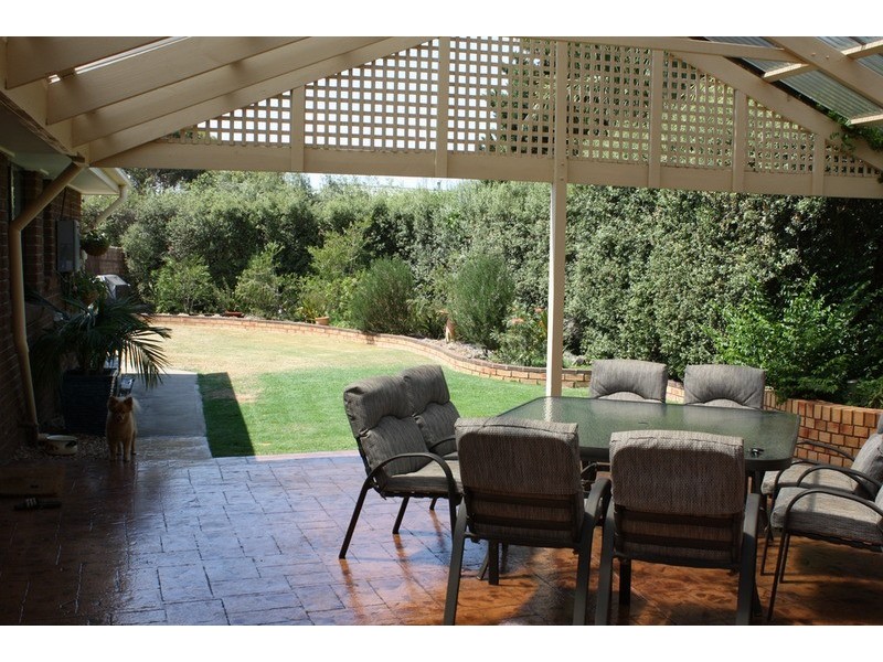 56 Halletts Way, Bacchus Marsh VIC 3340