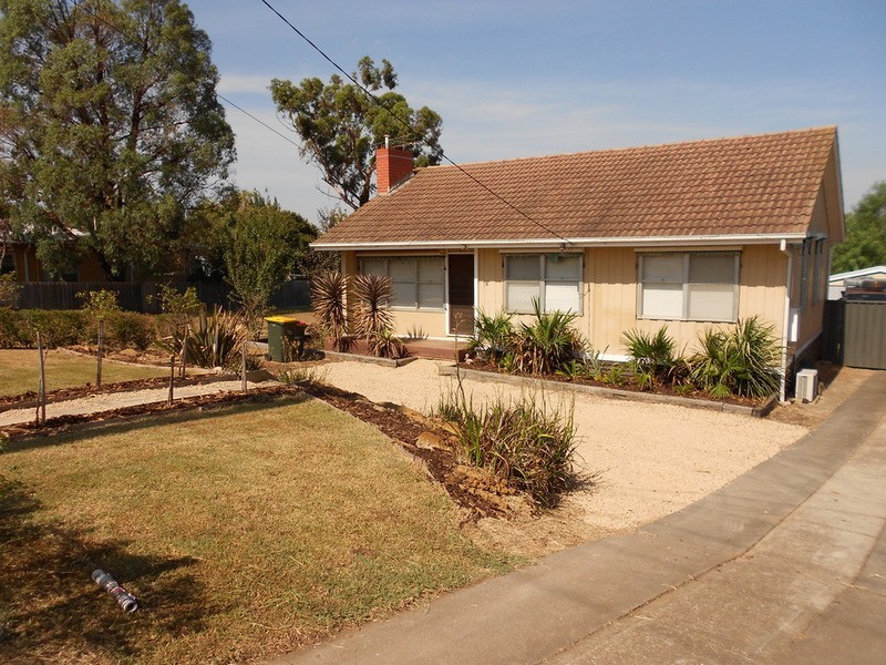 6 Lidgett Street, Bacchus Marsh VIC 3340