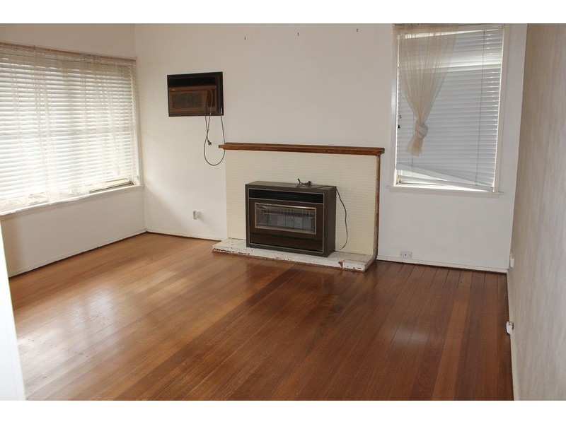 6 Lidgett Street, Bacchus Marsh VIC 3340