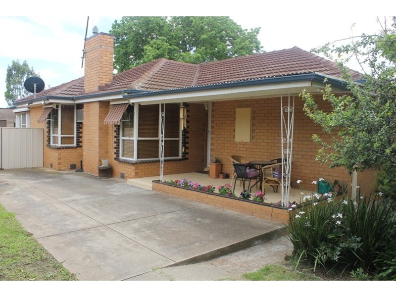 10 Holts Lane, Bacchus Marsh VIC 3340