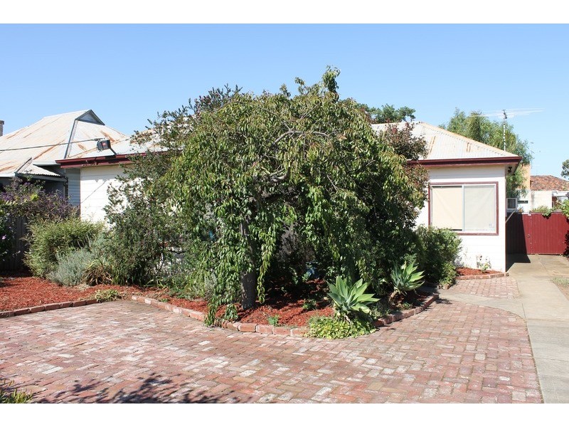 64 Gisborne Road, Bacchus Marsh VIC 3340