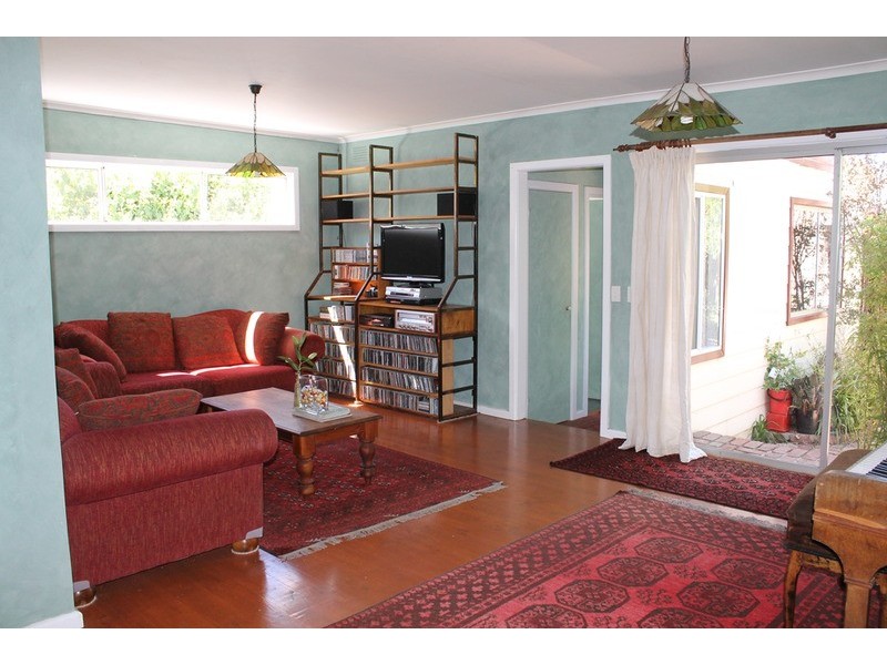 64 Gisborne Road, Bacchus Marsh VIC 3340