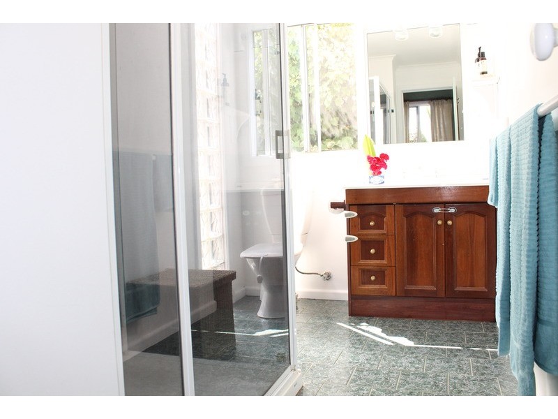 64 Gisborne Road, Bacchus Marsh VIC 3340