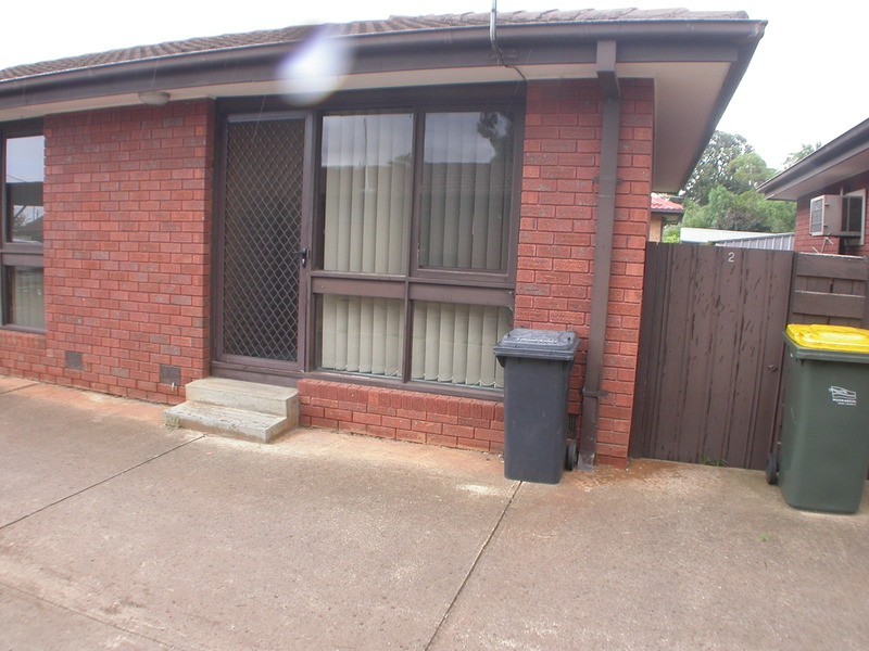 2/42 Raglan  Street, Bacchus Marsh VIC 3340