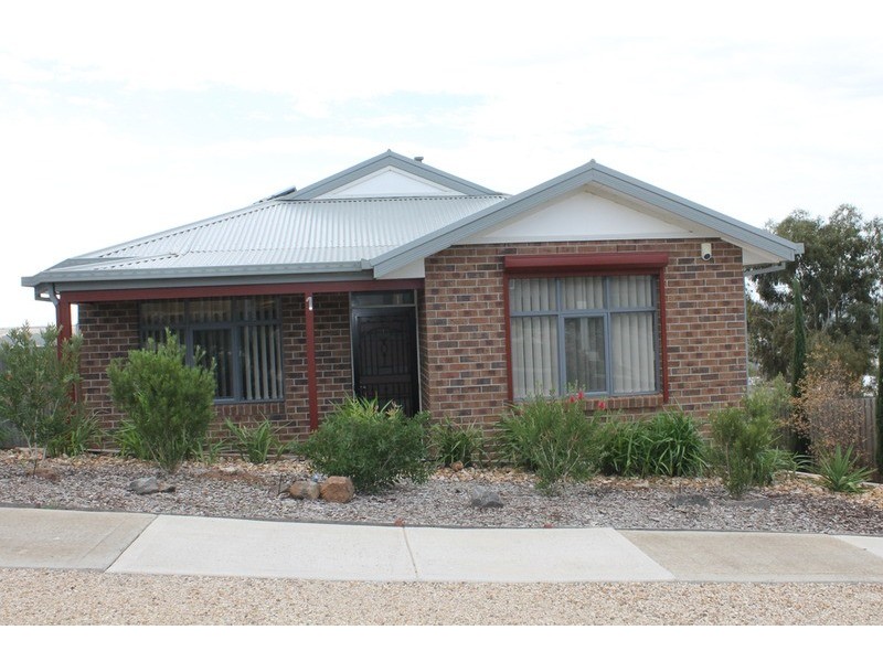 1/10 Fredrick Street, Bacchus Marsh VIC 3340