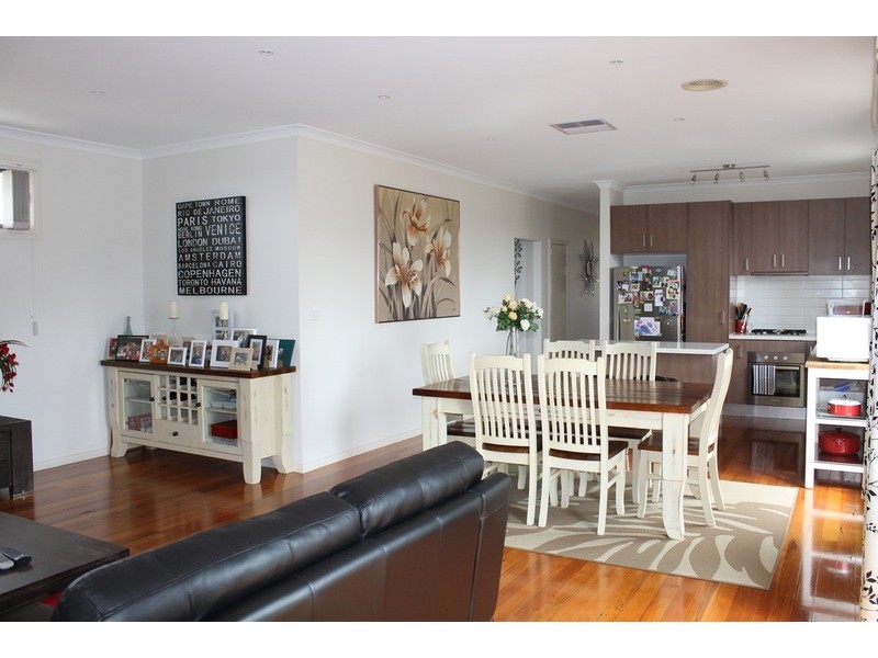 1/10 Fredrick Street, Bacchus Marsh VIC 3340