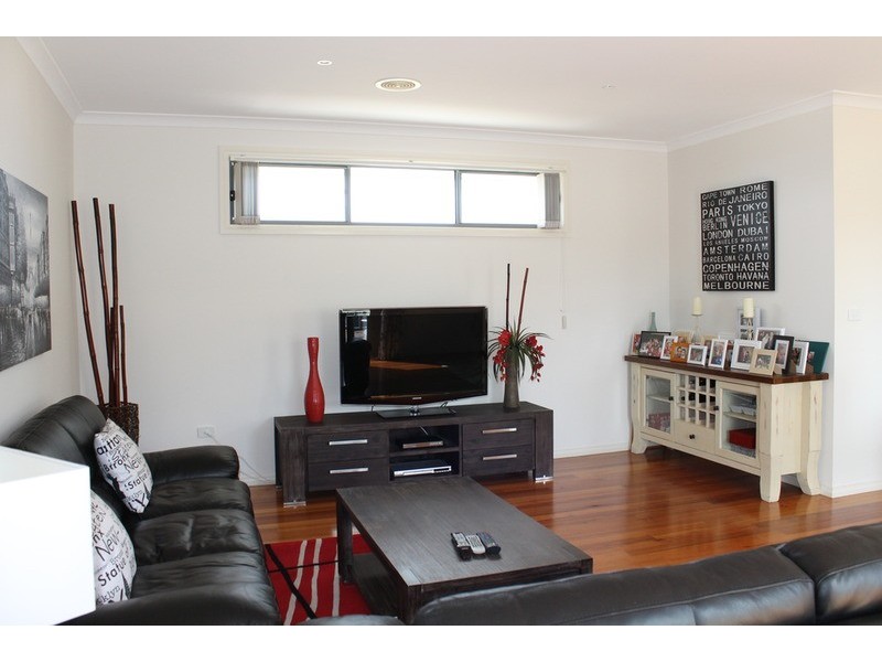 1/10 Fredrick Street, Bacchus Marsh VIC 3340