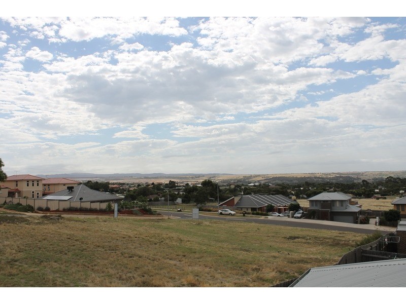 1/10 Fredrick Street, Bacchus Marsh VIC 3340